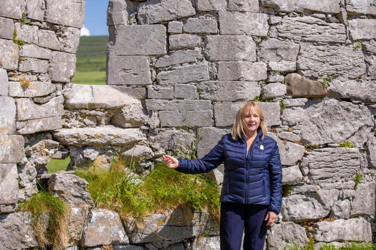 ホテル Into The Burren Murroogh エクステリア 写真