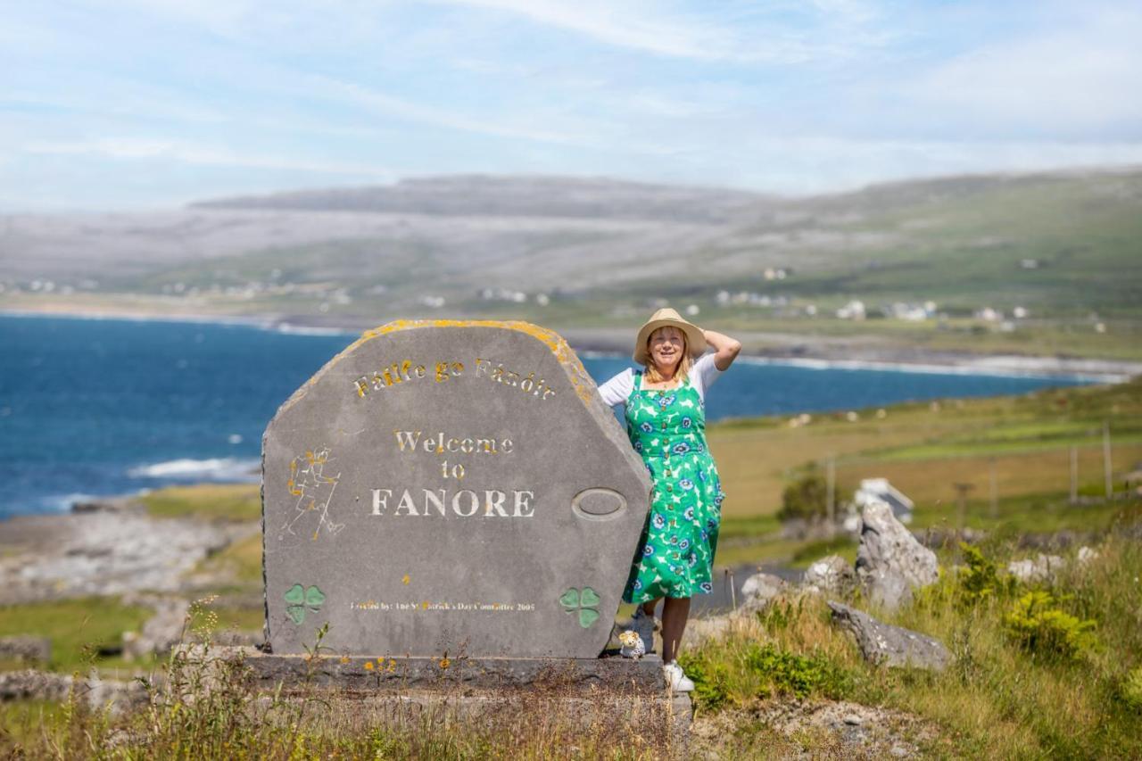 ホテル Into The Burren Murroogh エクステリア 写真