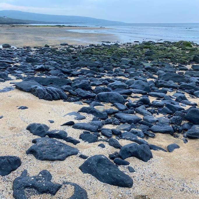 ホテル Into The Burren Murroogh エクステリア 写真