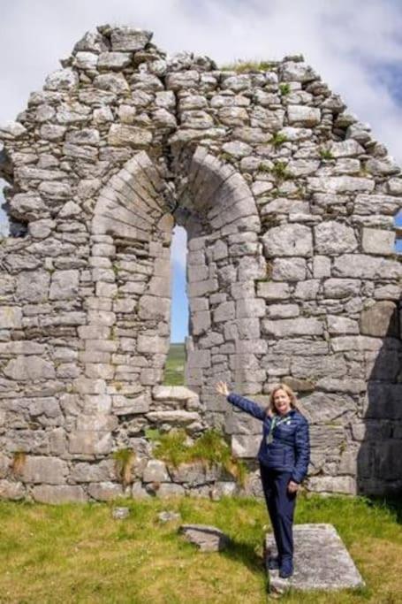 ホテル Into The Burren Murroogh エクステリア 写真